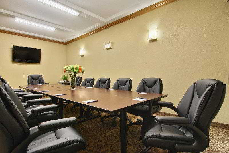 Best Western Plus Kamloops Hotel Экстерьер фото
