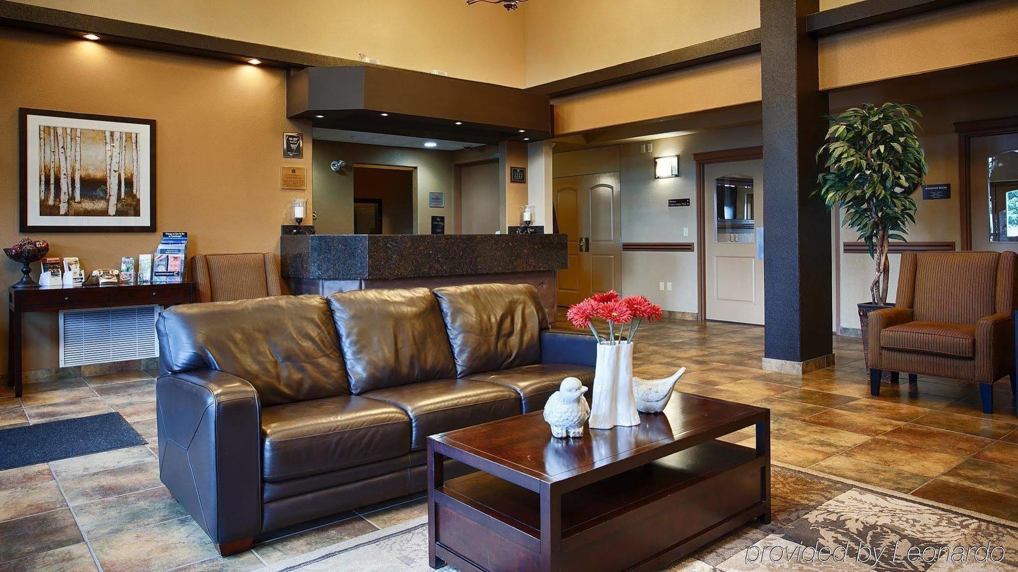 Best Western Plus Kamloops Hotel Экстерьер фото